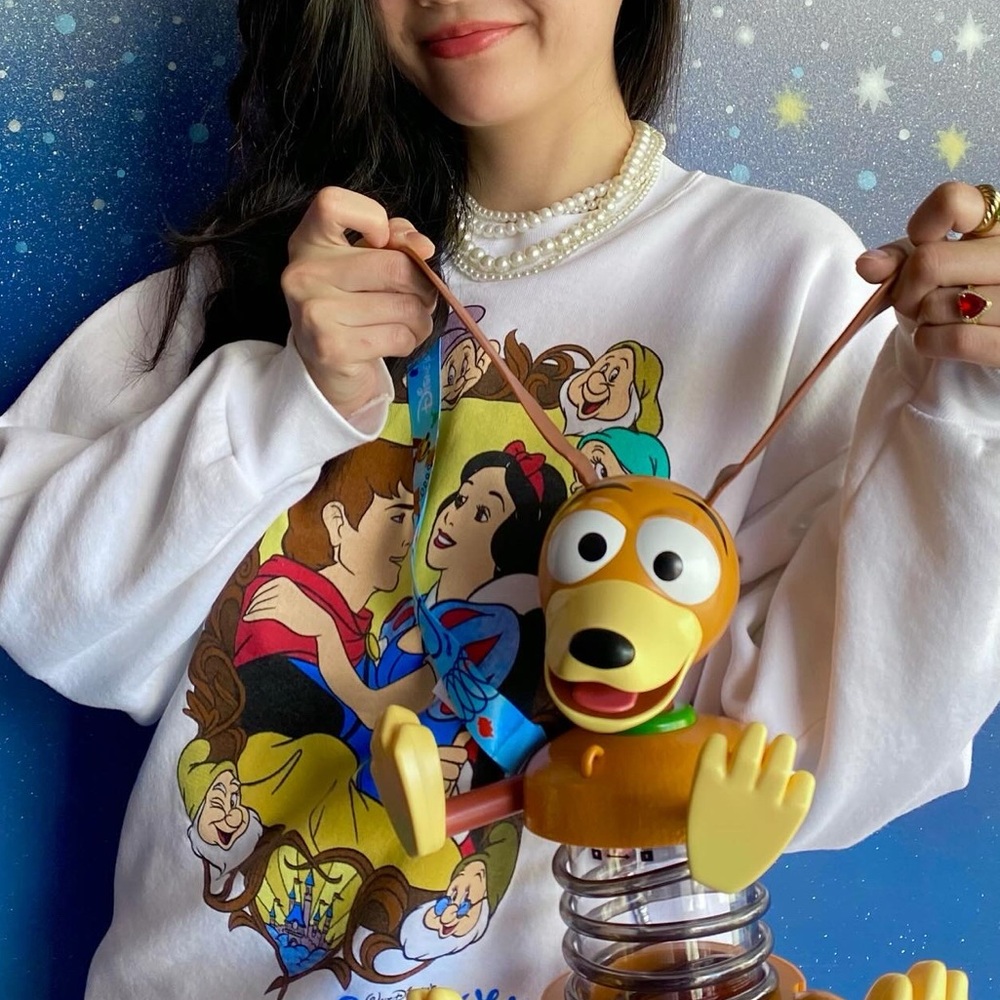 Vintage 1994  Snow White sweater XL
